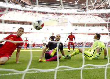 El Liverpool juega con el Barça