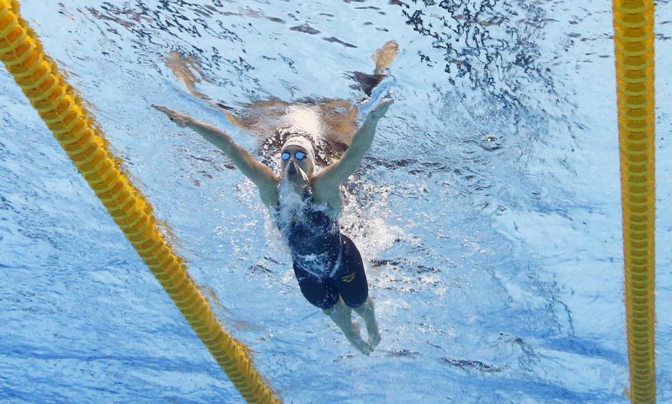 Belmonte, a la final de 400 estilos por detrás de Hosszu