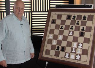 El viejo Lasker asombra