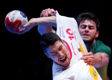 España vence a Brasil con sudores fríos