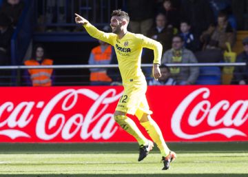 &Aacute;lvaro celebra su gol ante el Granada. 
