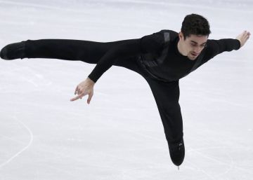 Javier Fern&aacute;ndez realiza el programa libre. 