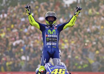 Valentino Rossi no vacila ni un segundo y gana en Assen