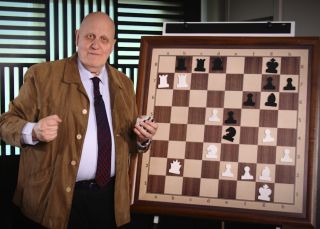 Panno instruye a Spassky