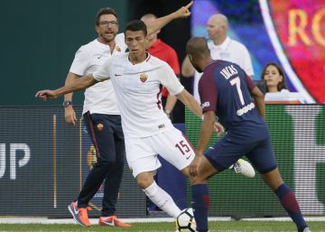 Héctor Moreno espera las órdenes de la Roma