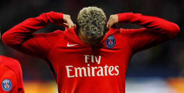 Neymar se queda solo tras un mes de conflictos en el PSG