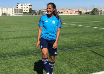 Cristina Ferral, la futbolista mexicana que ha sorprendido a Francia