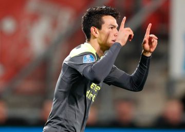 Hirving Lozano muestra su desparpajo con el PSV Eindhoven