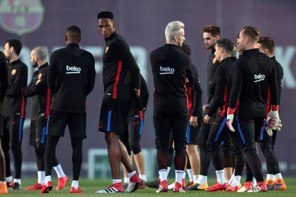 Yerry Mina, en un entrenamiento en la ciudad deportiva del Barcelona.