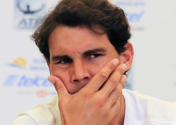 Nadal apura hacia la tierra batida