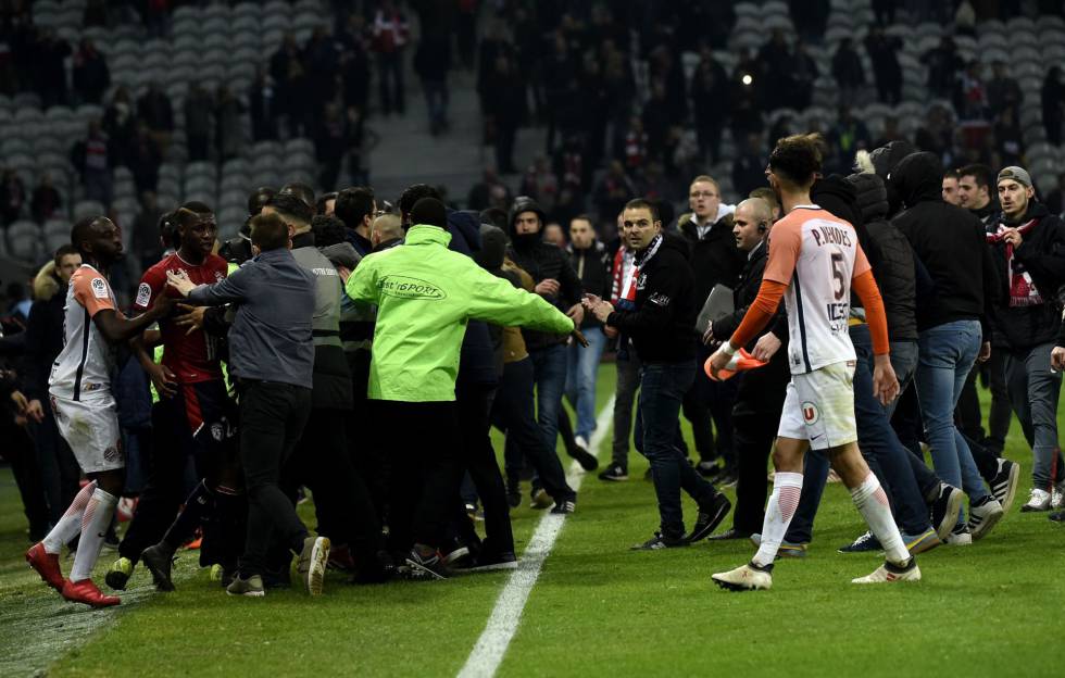 Enfrentamientos entre ultras y futbolistas en Francia 1520719622_729623_1520719751_noticia_normal