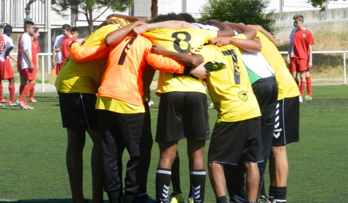 Descubre al equipo de fútbol con 35 nacionalidades