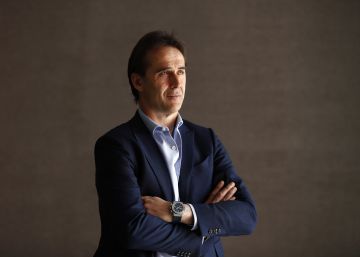 Julen Lopetegui, en su despacho de la Ciudad Deportiva de Las Rozas (Madrid) durante la entrevista.