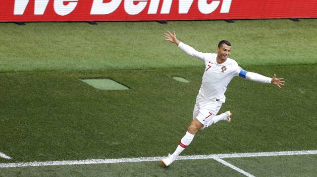 Cristiano celebra el primer gol de Portugal ante Marruecos.