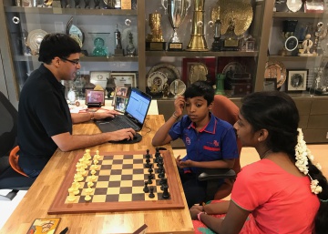 Consejos de un genio del ajedrez a otro de 12 años