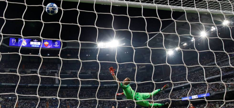 Imagen del gol de Mariano a la Roma.