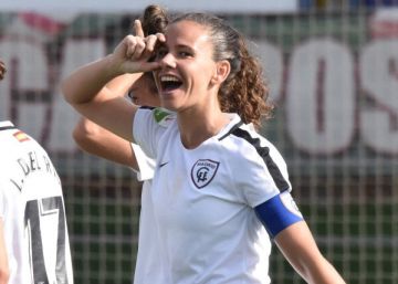 Las 16 mujeres que mandan en el fútbol femenino