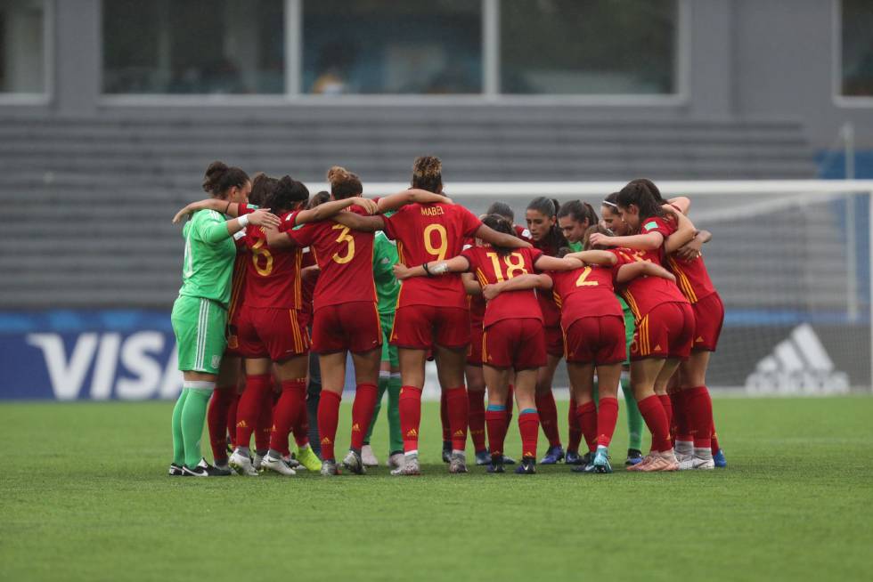 Las jugadoras espaÃ±olas celebran el pase a la final del Mundial.