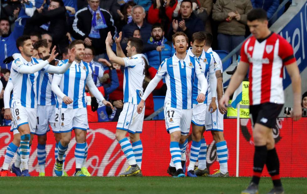 La Real Sociedad supera al Athletic en el derbi de Anoeta ...