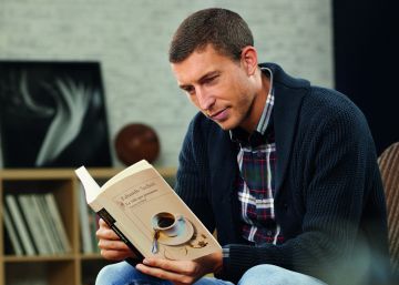 Un equipo con club de lectura, festival de cine y libros