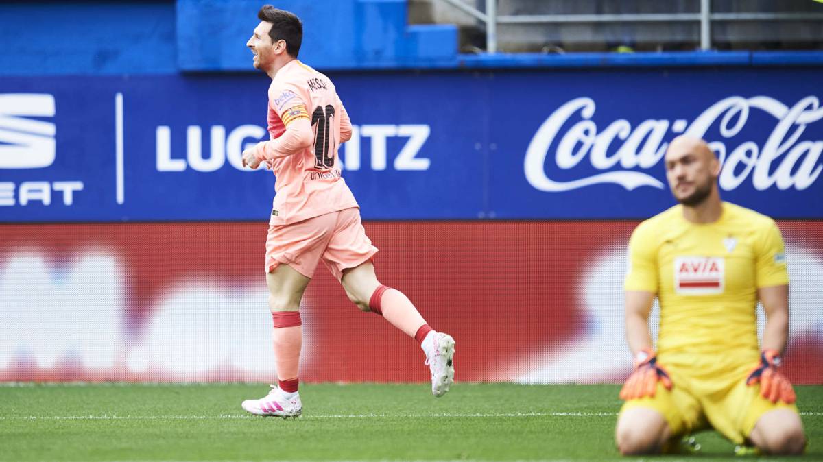 Messi celebra uno de sus dos goles ante el Eibar.