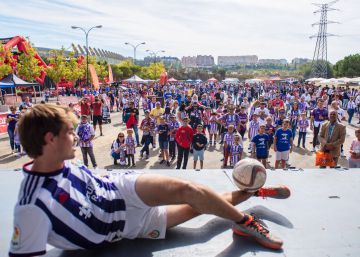 Con tu equipo desde el avión al césped