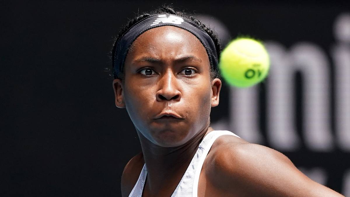 Gauff, durante el partido contra Cirstea en Melbourne.