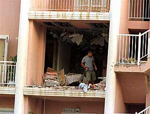 996012006_850215_0000000000_sumario_normal.jpg