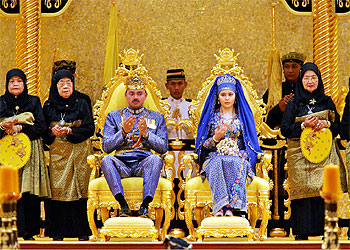Resultado de imagen de Familia Real de Brunei