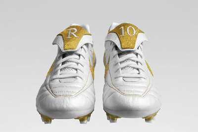 Ronaldinho, con botas de oro | Edición impresa | EL PAÍS