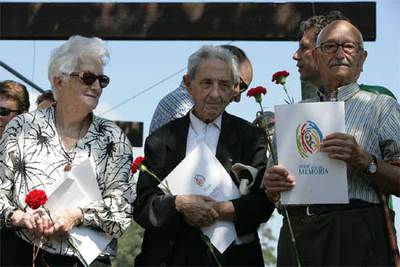 Homenaje a las víctimas en la isla de San Simón