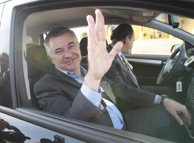 Juan Antonio Roca, cuando salió de prisión en abril de 2008 tras pagar una fianza.