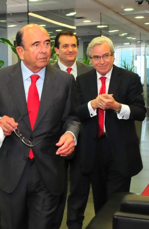 Fotografía de archivo de Emilio Botín, presidente del banco Santander, y Francisco Luzón, consejero