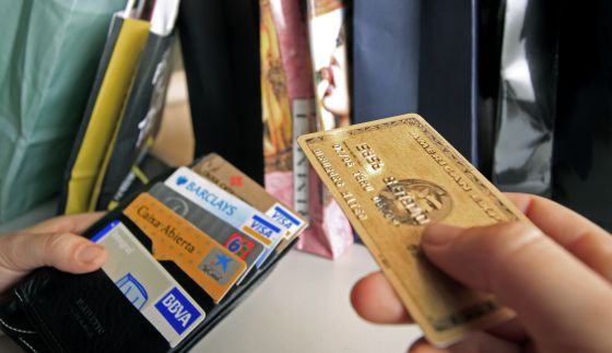 Cómo retirar dinero del comercio binario