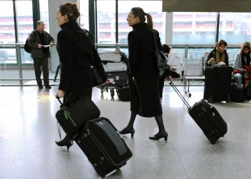 Tacones y corbata por contrato