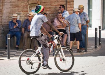 Una plaza del municipio granadino de Zafarraya.