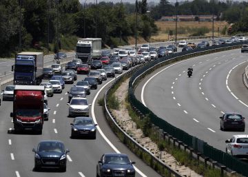 Un hombre multado ocho veces por exceso de velocidad echa la culpa a una persona muerta