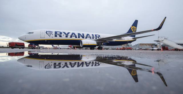 A Ryanair plane in Hamburg.