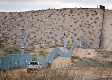 Muero met&aacute;lico en la frontera