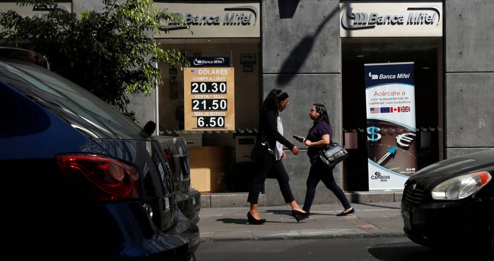 Peso Mexicano El Dólar Toca Mínimos De 2017 Fe Al Y El Dólar Toca Mínimos De 2017 Fe Al Peso Y Permite A México Tomar Aire