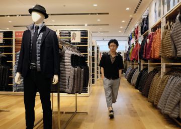 Així és Uniqlo, el gegant de la moda japonesa que competeix amb Zara