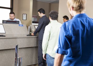 Si no tienes nómina, ¿puedes abrir una cuenta bancaria sin pagar comisiones?