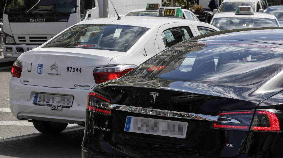 Vida De Taxista Contra Vida De Chofer La Lucha Fratricida En El