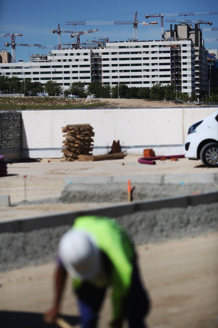 Los reyes del ladrillo levantarán miles de casas en España