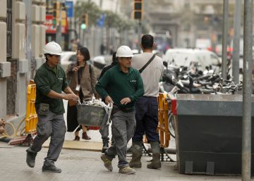 El mercat laboral s’alenteix durant l’últim trimestre a Catalunya