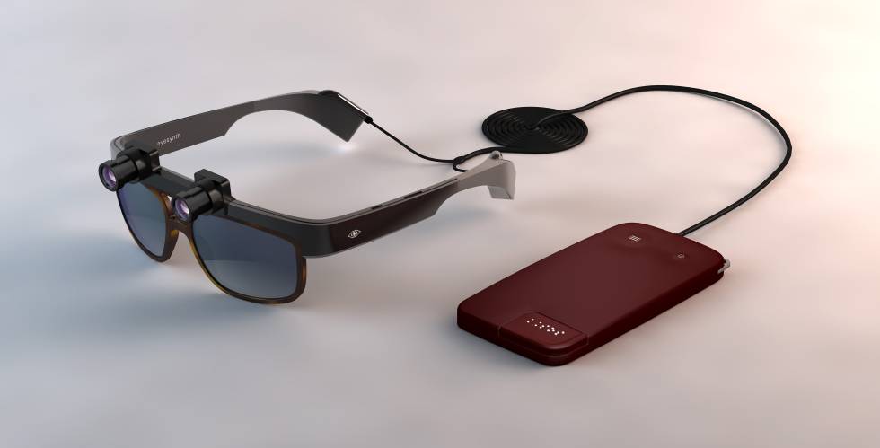 Sistema para invidentes desarrollado por Eyesynth. Las gafas registran el espacio en tres dimensiones y un microordenador procesa la informaciÃ³n y la convierte en audio comprensible para el invidente.