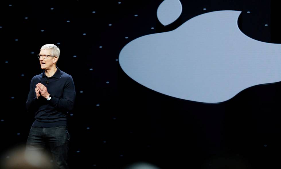 El director ejecutivo de Apple, Tim Cook, en la conferencia mundial de desarrolladores de Apple celebrada en California.