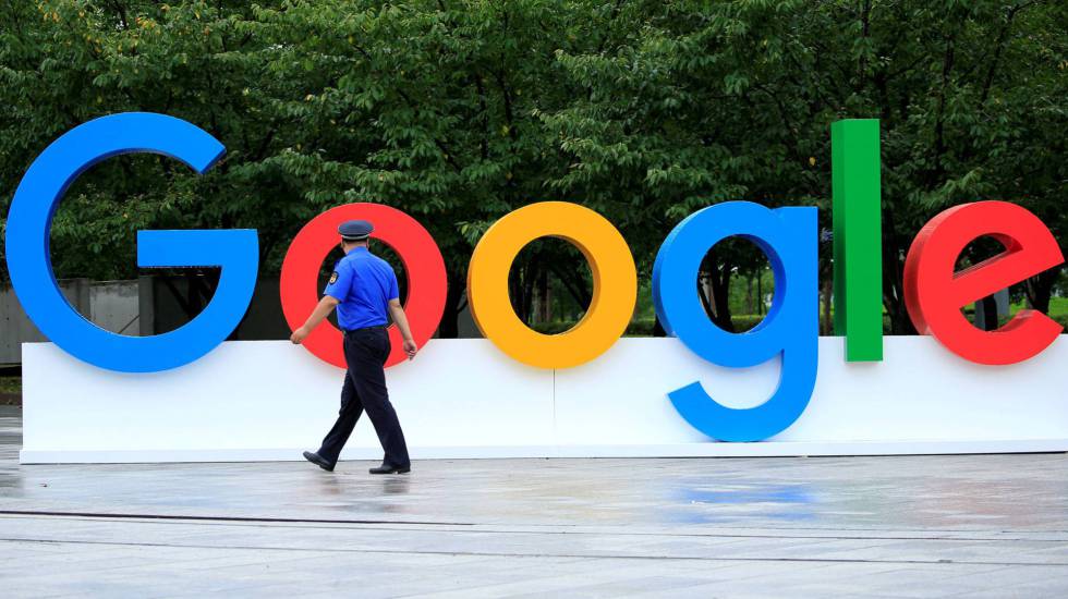 Logo de la tecnológica Google en una conferencia en China.