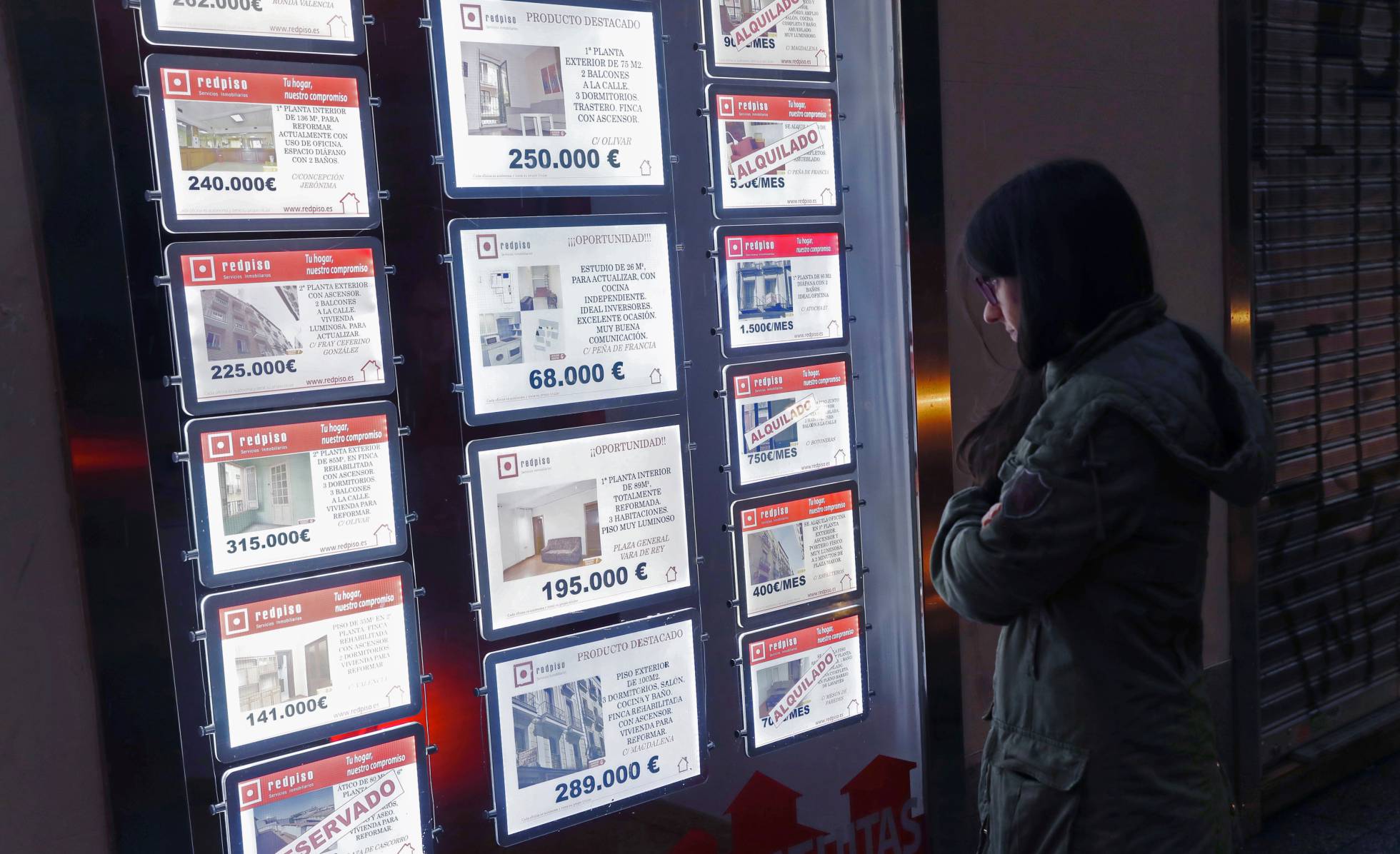 Si quieres comprar casa, ¿mejor entre particulares o a través de una agencia?