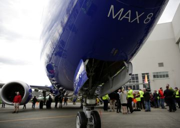 Boeing se desploma en Wall Street por las dudas del B737 MAX